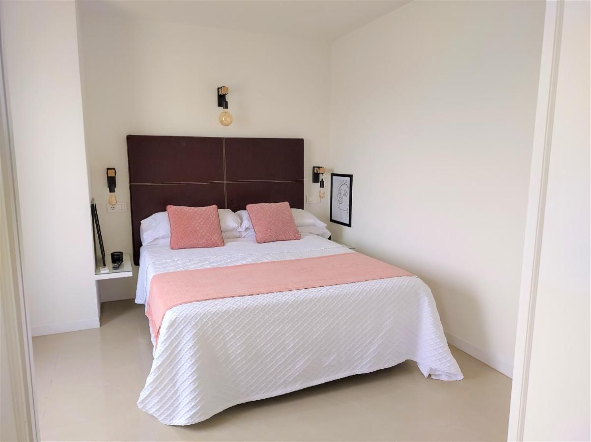 Superb Sea View Apartment Alicante Eksteriør billede