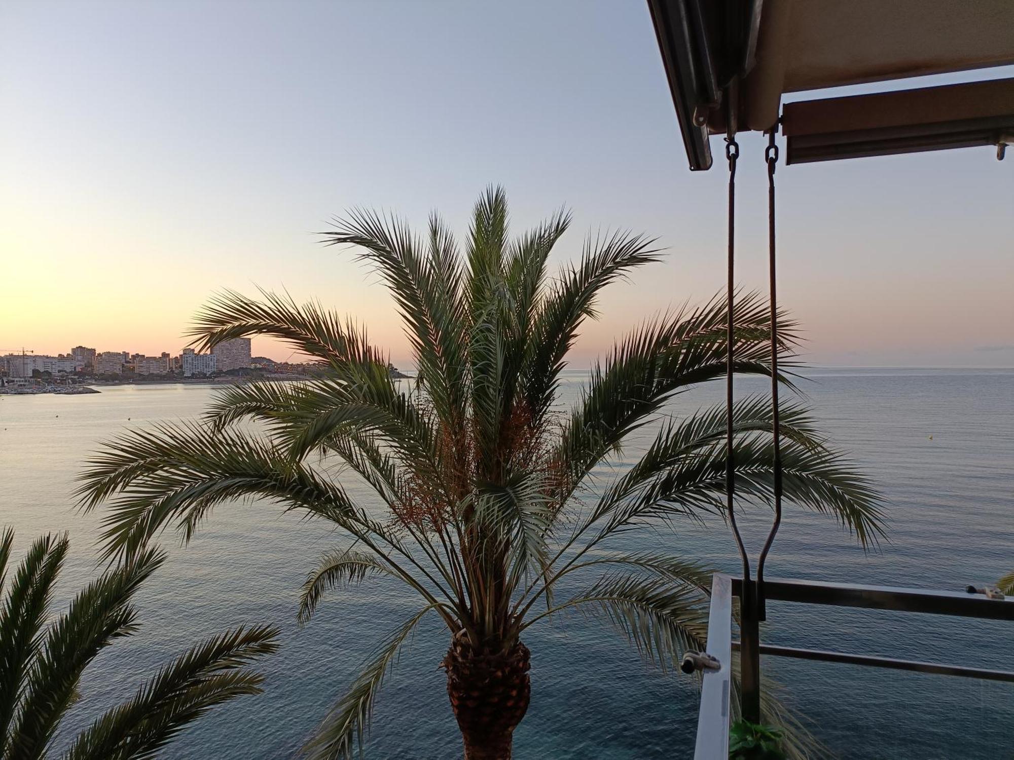 Superb Sea View Apartment Alicante Eksteriør billede