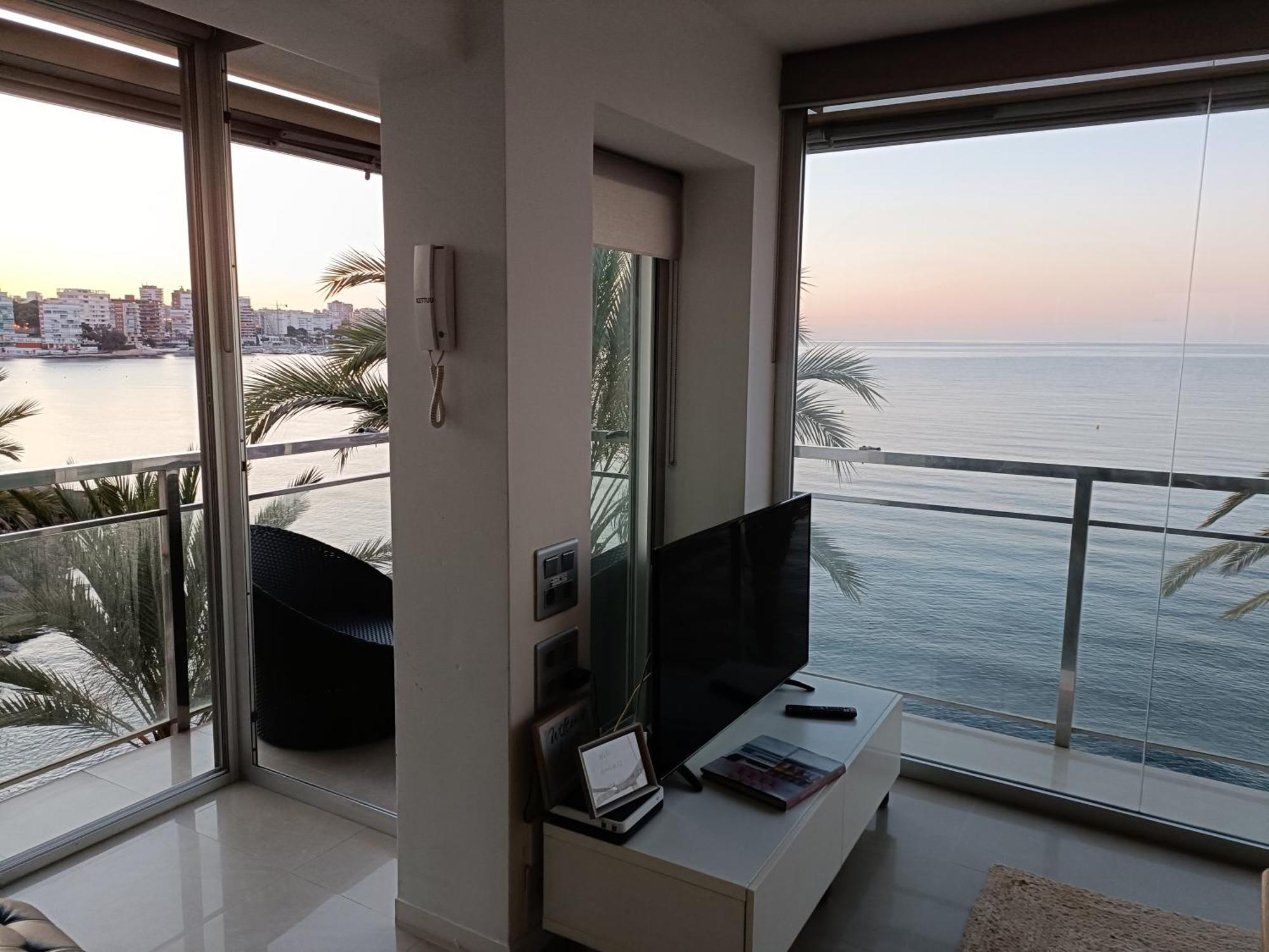 Superb Sea View Apartment Alicante Eksteriør billede